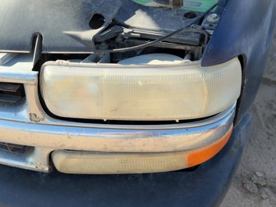 2000-2006 Chevy Suburban Driver Left Head Light Oem Front Lamp 16526133