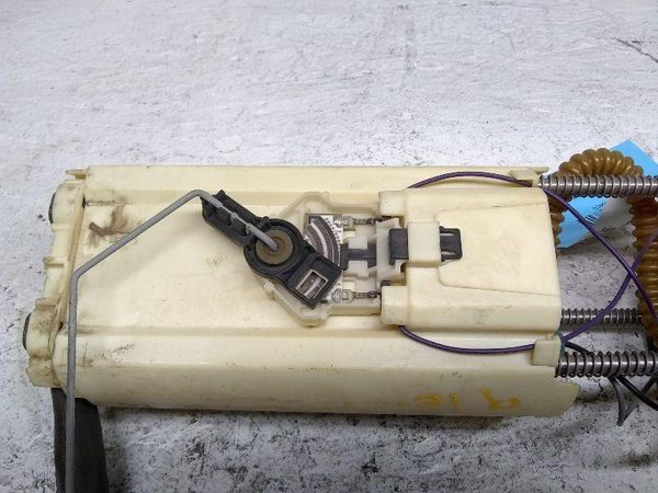 1997 Cadillac Deville Fuel Pump Assembly With Sending Unit 4.6L 19153726 — photo 5