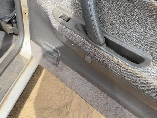 90-94 Subaru Legacy Passenger Right Rear Door Trim Panel With Switches Back Gray — photo 7