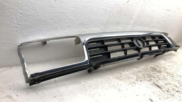 1992-1995 Toyota 4 Runner Grille Oem Chrome 5310035210 — photo 3