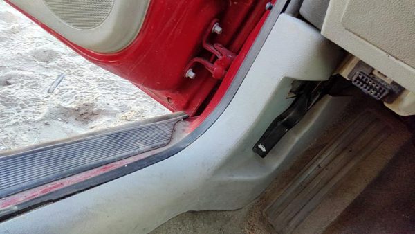 05-10 Chevy Cobalt Driver Left Lower Sill Step Moulding Trim Panel Oem 14C Gray — photo 3