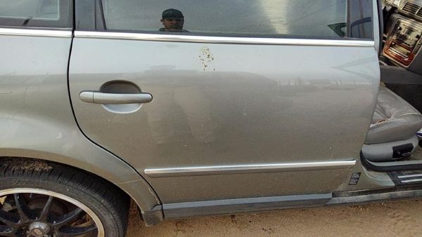 2002 Volkswagen Passat Rear Door RH Silver — photo 2