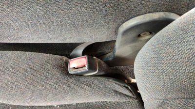 2001 2002 Sierra 2500 Hd Driver Left Front Seat Belt Buckle Oem Graphite 12d
