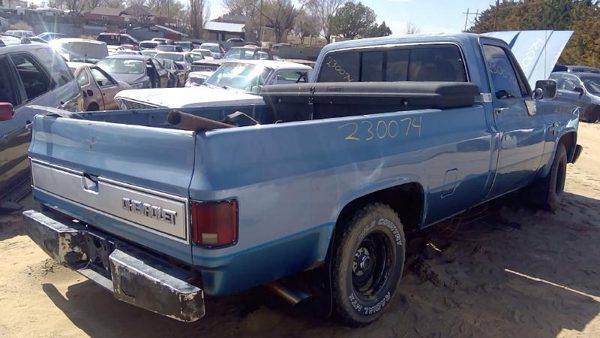 1987 Chevy Pickup 10 — vehicle photo 5
