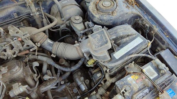 83-86 Toyota Camry Complete Air Intake Filter Box Housing With Tube 2.0L 2Selc — photo 2