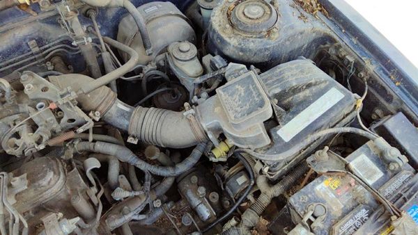 83-86 Toyota Camry Complete Air Intake Filter Box Housing With Tube 2.0L 2Selc — photo 3