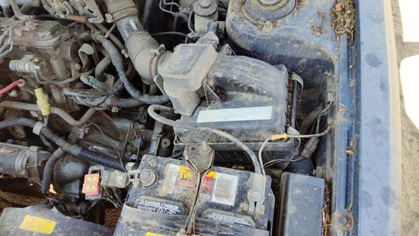 83-86 Toyota Camry Complete Air Intake Filter Box Housing With Tube 2.0L 2Selc — photo 8