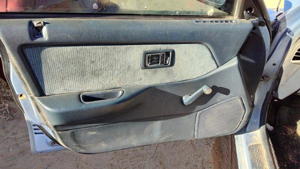 1989 Honda Civic Driver Left Front Door Trim Panel Manual Windows Blue Sedan — photo 1