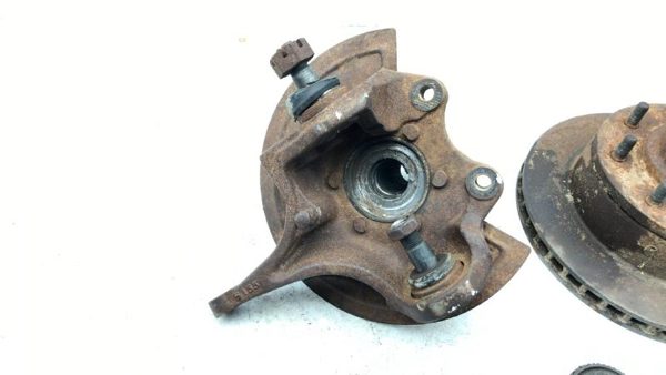 81-93 Ram W250 Passenger Right Front Spindle Steering Knuckle With Wheel Hub — photo 6