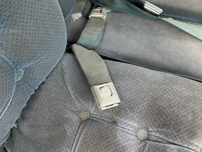 1986-1990 Olds 88 Passenger Right Front Seat Belt Buckle Receiver Oem Blue