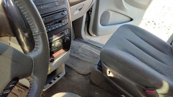 2007 Dodge Caravan Steering Wheel OEM Khaki J1 WF80ZJ8AD — photo 4