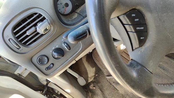 2007 Dodge Caravan Steering Wheel OEM Khaki J1 WF80ZJ8AD — photo 2