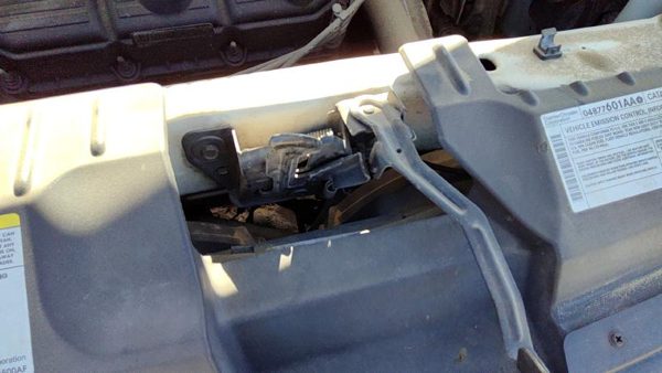 2005-2007 Dodge Caravan Hood Latch Assembly With Bracket Oem 04860439Ac — photo 1