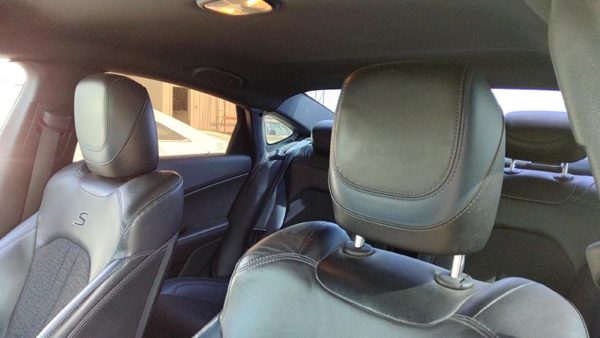 2015-2017 Chrysler 200 Pair Of Headrests Oem Left Right Set Seat Black X9 — photo 1