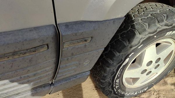1994 Jeep Grand Cherokee Passenger Right Moulding From Fender Oem Trim Strip — photo 3