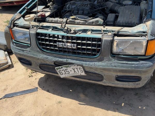 1993-1997 Isuzu Rodeo Front Grille Assembly Oem Green 732 2902277000 — photo 1