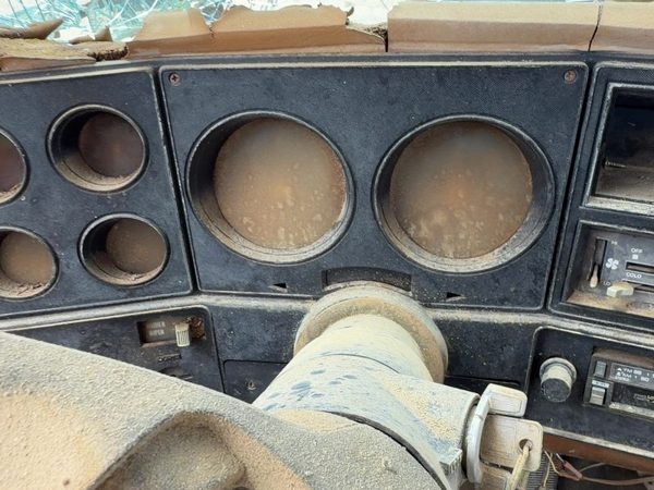 76-87 Chevy Silverado C20 Speedometer Cluster Instrument Gauges Panel Oem Dash — photo 1