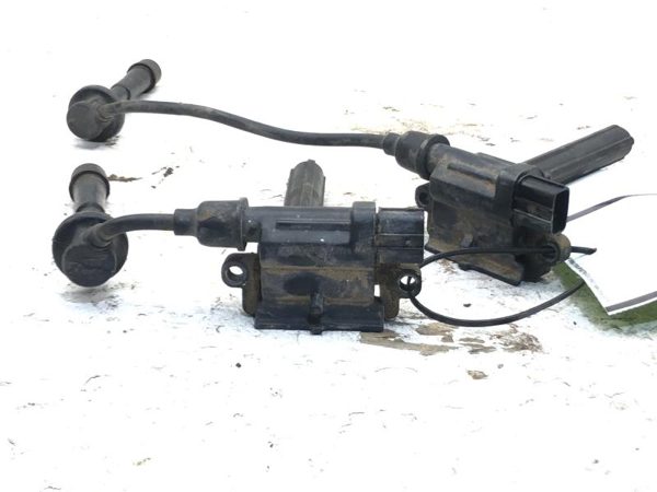 1999-2001 Suzuki Swift SET OF 2 Ignition Coiils with Spark Plug Wires OEM 1.3L — photo 1