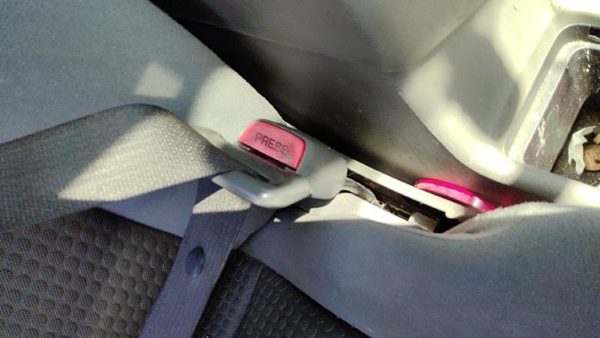 07-10 Sentra Passenger Right Front Seat Belt Buckle Receiver Oem Charcoal W — photo 3