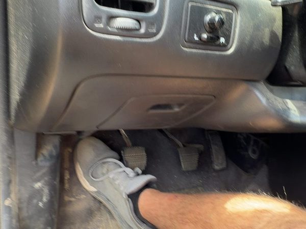 95-98 Nissan Maxima Lower Dash Under Column Knee Bolster Trim Panel Oem Black — photo 1