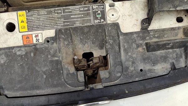 2000-2007 Focus Station Wagon Hood Latch Assembly With Bracket Oem — photo 3