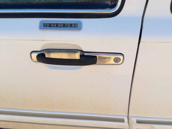 1990-1997 Lincoln Town Car Driver Left Front Outside Door Handle Oem — photo 1