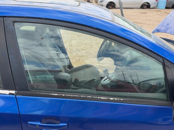 2007-2012 Nissan Sentra Passenger Right Front Side Window Door Glass Oem — photo 3