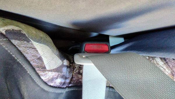 2004-2007 Nissan Titan Driver Left Front Seat Belt Buckle Receiver W Graphite — photo 3