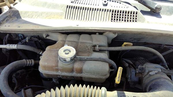 2002-2006 Jeep Liberty Coolant Reservoir Radiator Overflow Tank Bottle Oem — photo 2