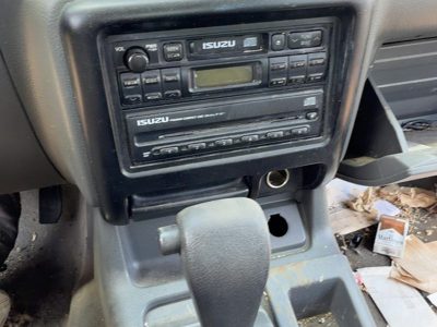 1998-2002 Isuzu Rodeo Trim Bezel Around Radio Surround Dash Panel Oem 5874078