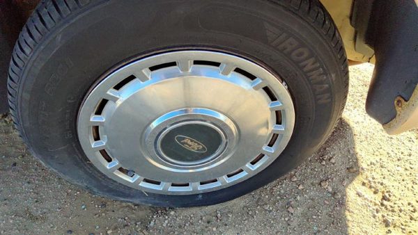 1984-1985 Ford Tempo 13 Hub Cap Wheel Cover Oem 1 E43z1130a — photo 2