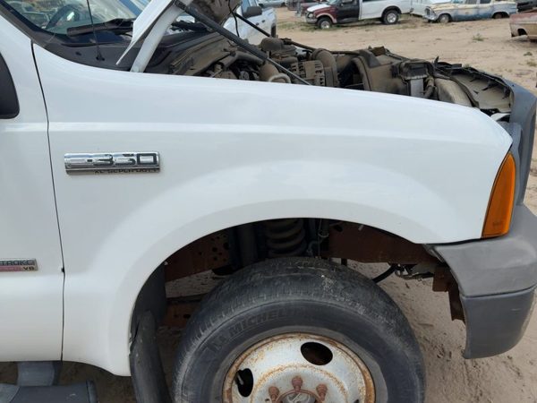 1999-2007 Ford F350 Passenger Right Front Fender Oem White F81Z16005Aa — photo 3