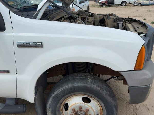 1999-2007 Ford F350 Passenger Right Front Fender Oem White F81Z16005Aa — photo 4