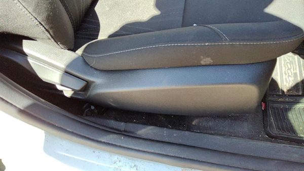 2012-2018 Ford Focus Passenger Right Side Seat Trim Panel Oem Black Yw — photo 2