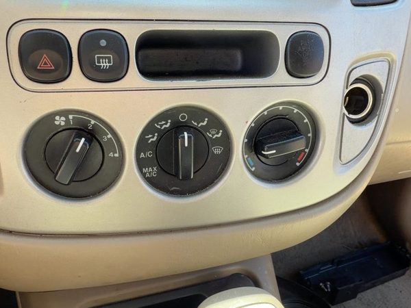 02-07 Escape Temperature Control Module In Dash Heater Ac Head Unit Oem 3.0L — photo 1