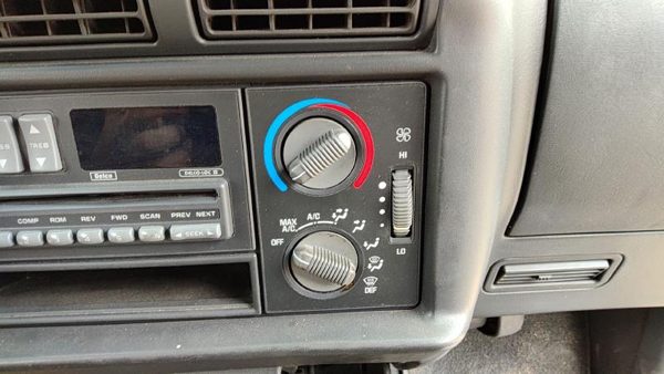 1995-1997 S10 Blazer Temperature Control Module In Dash Heater Ac Head Unit Oem — photo 3