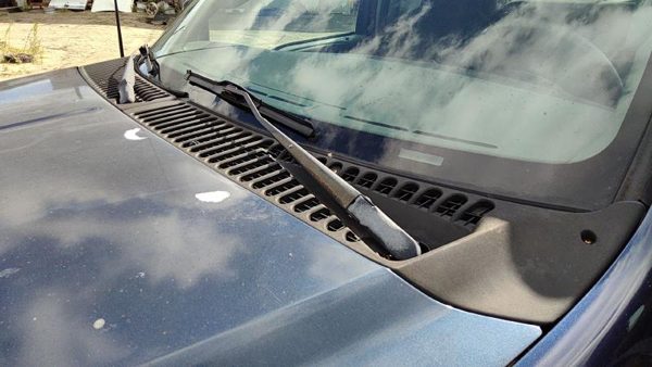 1999-2007 F350 Powerstroke Windshield Wiper Cowl Vent Trim Panel Oem Cover — photo 1