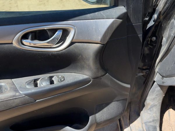 2014 Nissan Sentra Front Door Trim Panel LH Charcoal G — photo 8