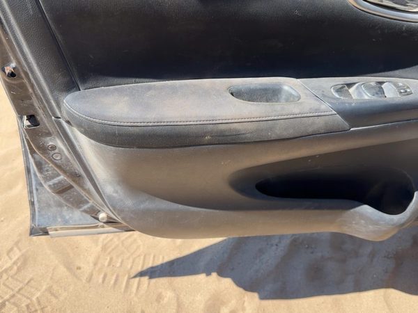 2014 Nissan Sentra Front Door Trim Panel LH Charcoal G — photo 11