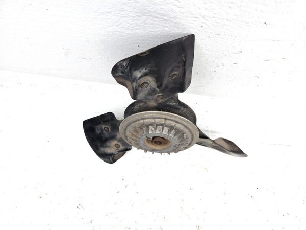 94-03 Chevy S10 Pickup Complete Cooling Fan Blade Assembly With Clutch Oem 2.2L — photo 3