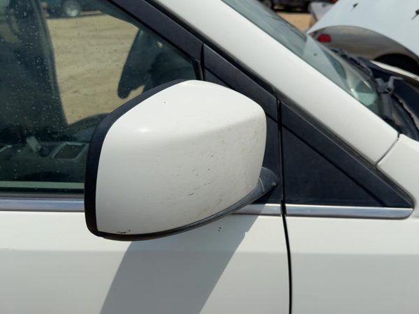 11-16 Town & Country Passenger Right Power Side Mirror Door Mounted White Pw1 — photo 3