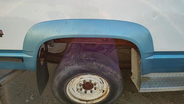 88-00 Gmc Sierra 2500 Passenger Right Rear Wheel Flare Moulding Oem Back — photo 3