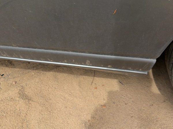 98-04 Seville Driver Left Rear Moulding Door Back Lower Sedan Thunder Gray 88U — photo 3