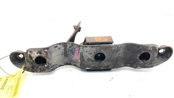 1970-1971 Nissan 240Z Rear Carrier Front Crossmenmber Oem Control Arm Mount — photo 7