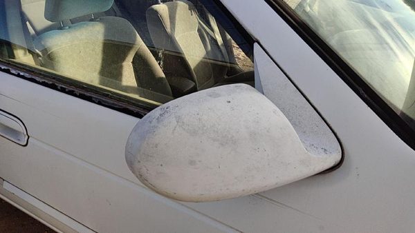 2000-2003 Nissan Sentra Passenger Right Side Mirror Door Mounted Power White Qm1 — photo 1