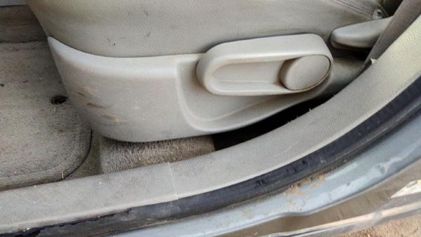 06-11 Chevy Hhr Driver Left Side Seat Trim Panel Oem Gray 14B — photo 3