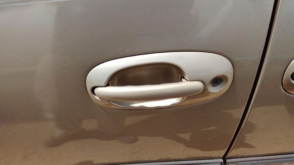 2000 Chrysler Town & Country Driver Left Front Outside Door Handle Oem Gold — photo 1