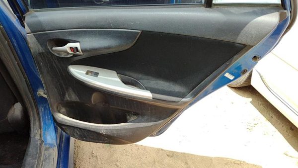 09 10 Corolla Passenger Right Rear Inside Door Trim Panel With Switches Back — photo 2