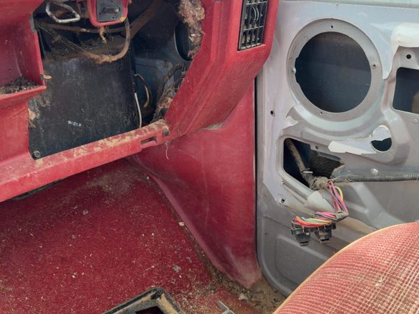 1987-1991 Ford F150 Passenger Right Lower Kick Trim Panel Oem Red — photo 2