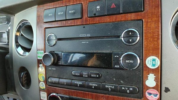 2008 Ford Expedition Audio & Visual Equip.(radio) ??? — photo 3